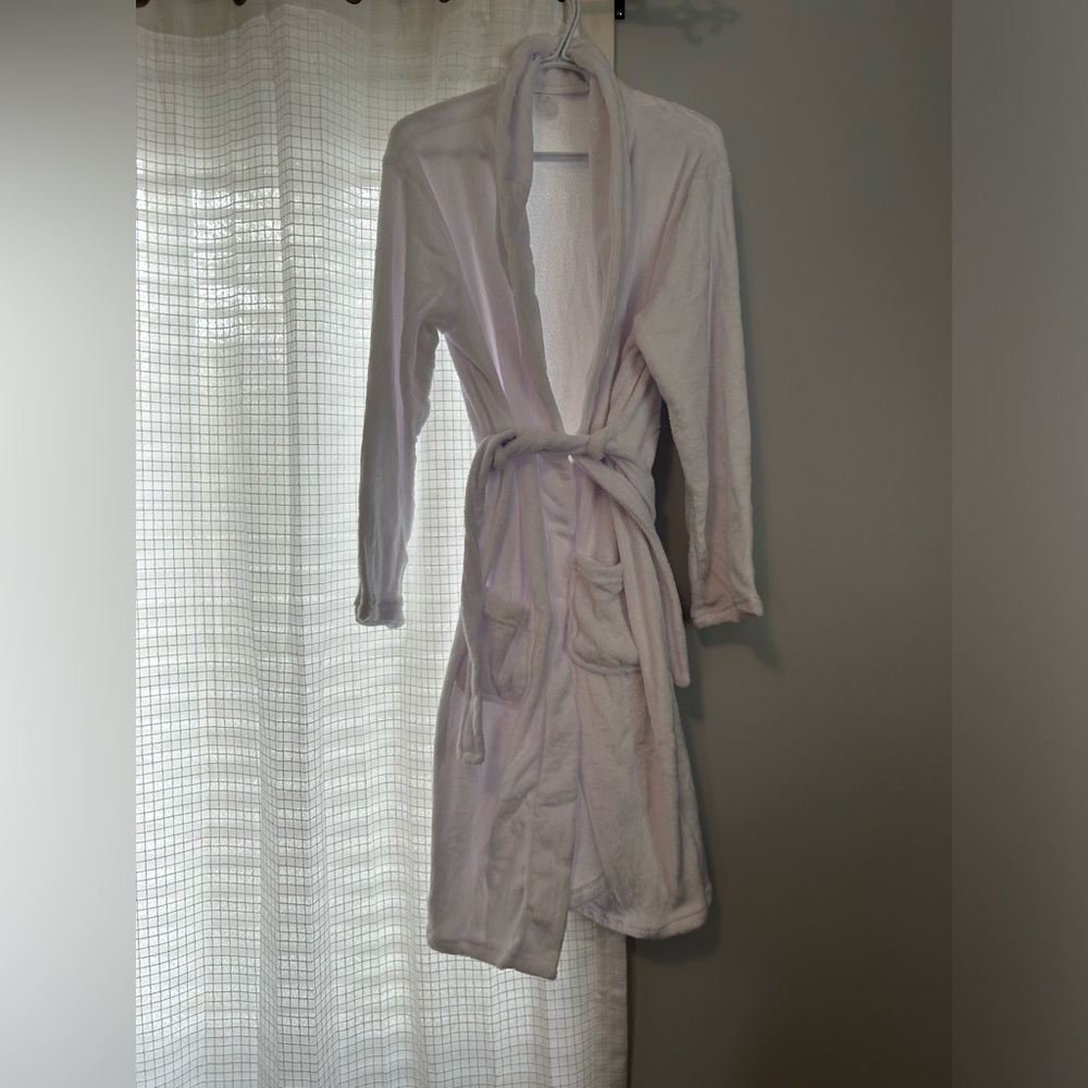 New Bathrobe - Picture 3 of 10